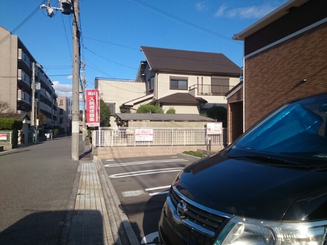 14/14 駐車場