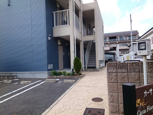 19/26 エントランス