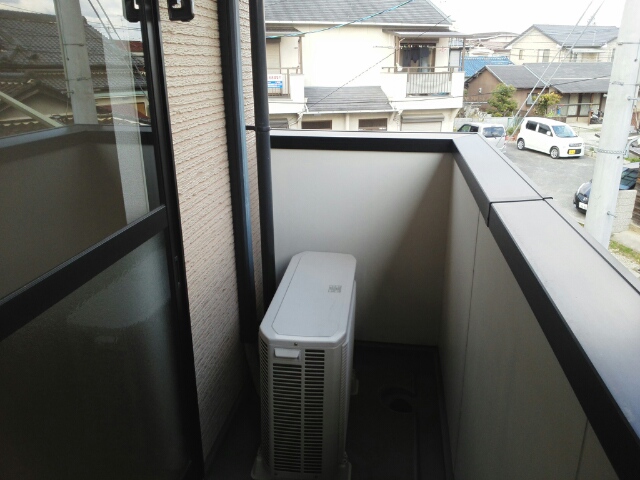 16/19 エントランス