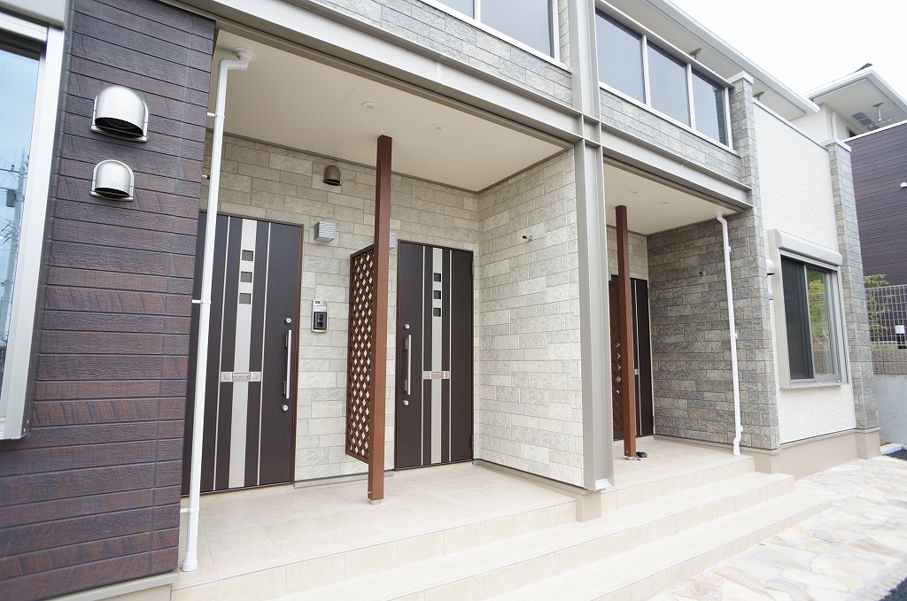 13/17 エントランス