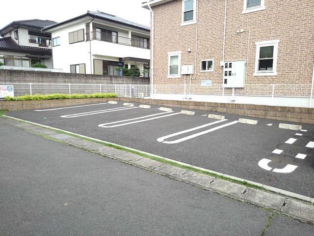 14/20 駐車場