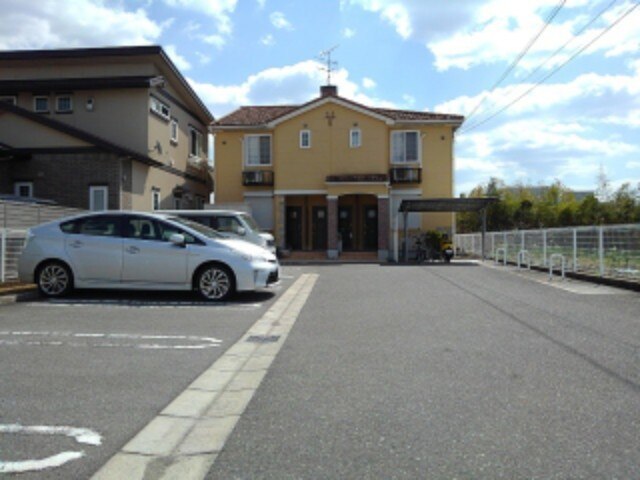 20/26 駐車場