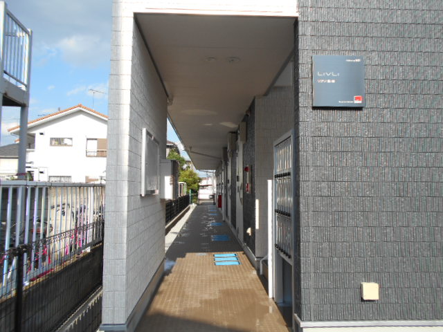 22/30 エントランス