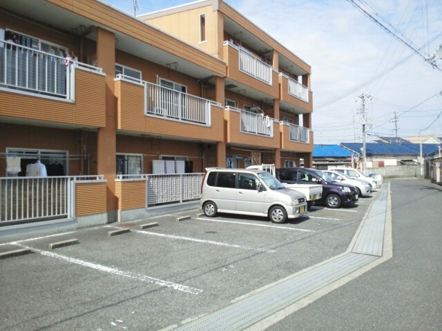 14/20 駐車場