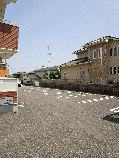 14/20 駐車場