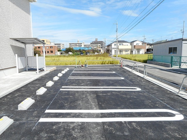 2/6 駐車場