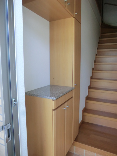 21/30 エントランス