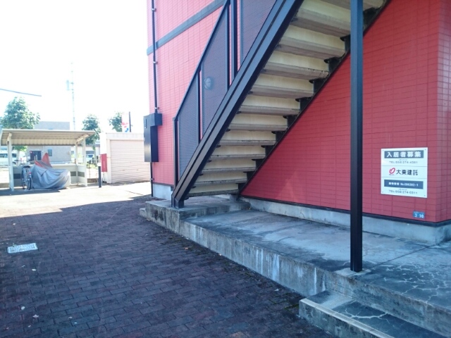 21/28 エントランス