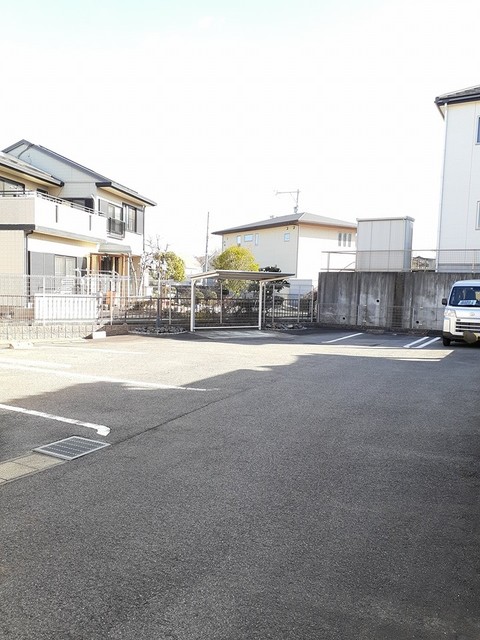 14/20 駐車場