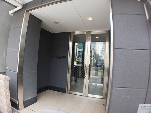 14/20 エントランス