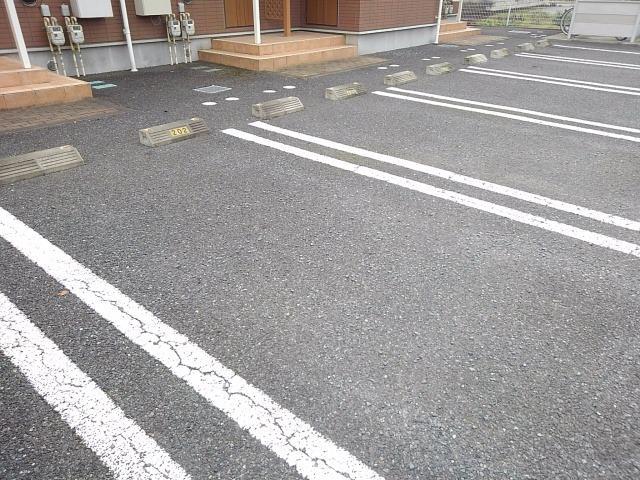 14/21 駐車場