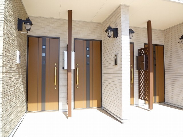 14/20 エントランス