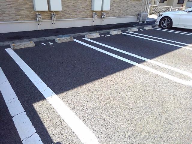 14/20 駐車場