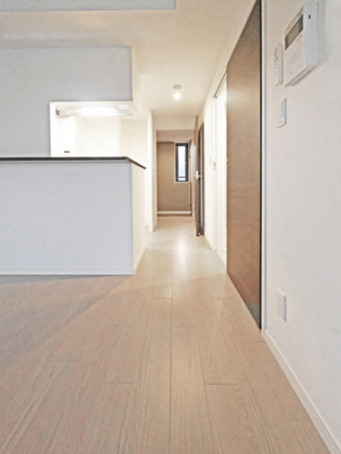 13/30 リビング/ダイニング