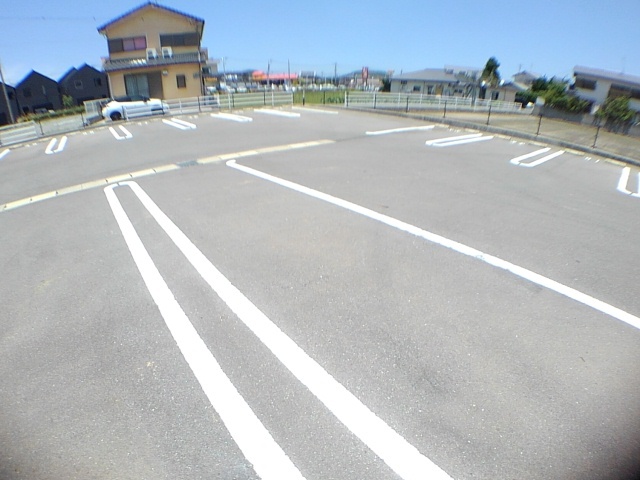 14/20 駐車場
