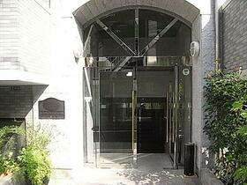 14/22 エントランス