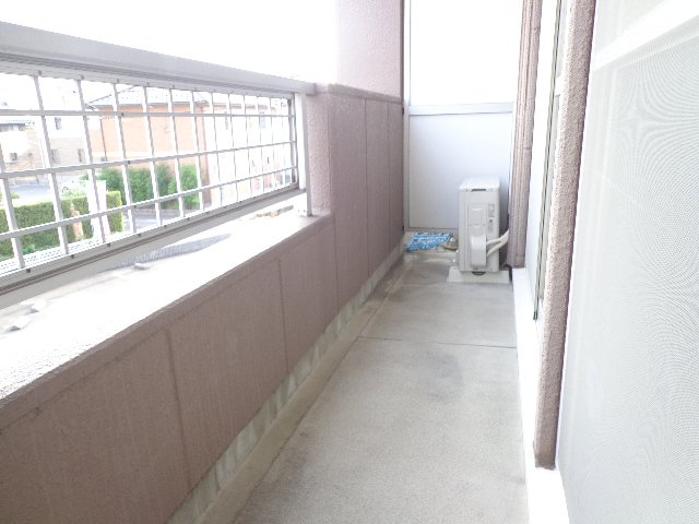 13/22 バルコニー