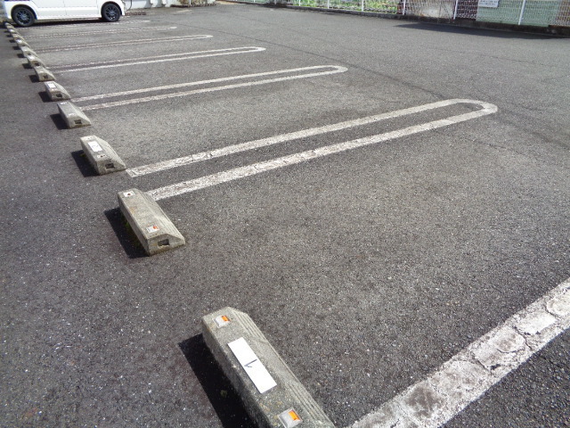 14/20 駐車場