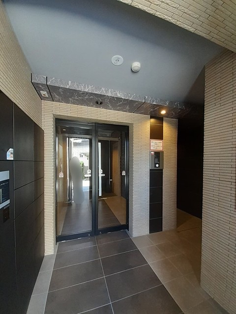 14/21 エントランス