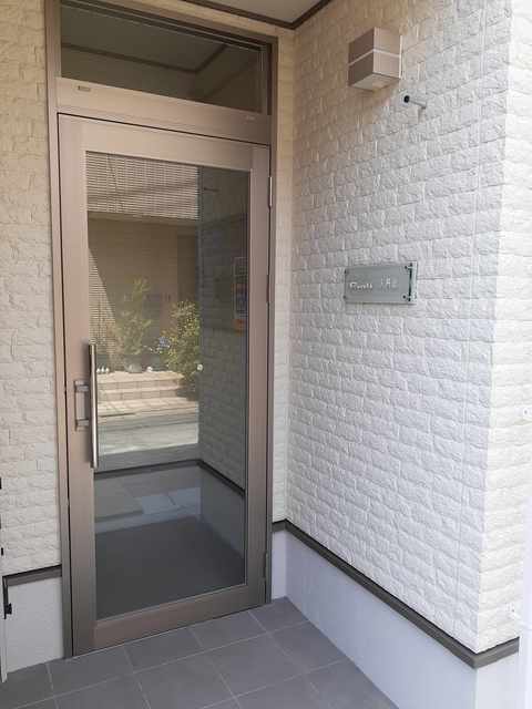 14/20 エントランス