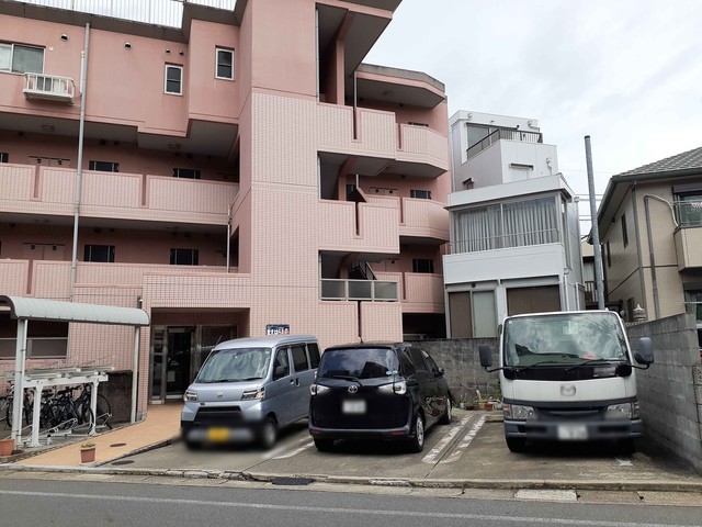 14/20 駐車場