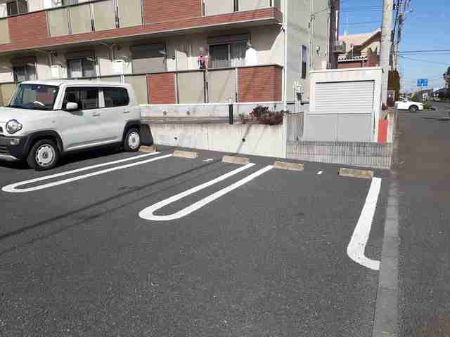 14/20 駐車場