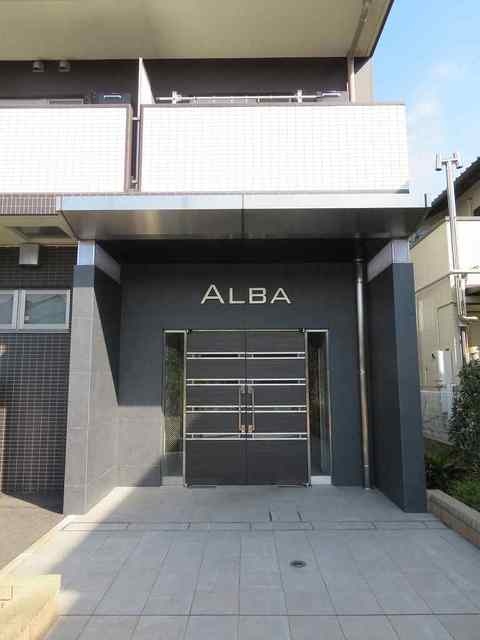 15/23 エントランス