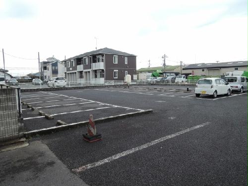 14/22 駐車場