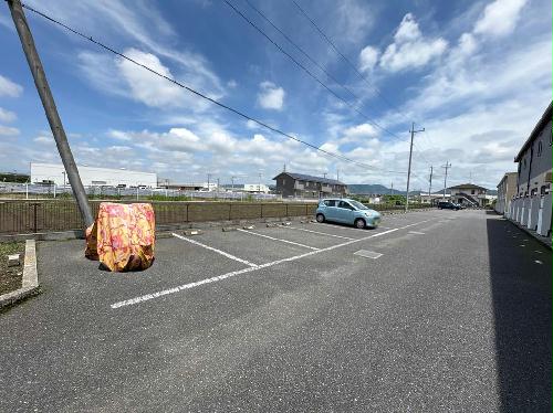 14/18 駐車場