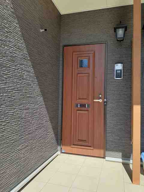 14/20 エントランス