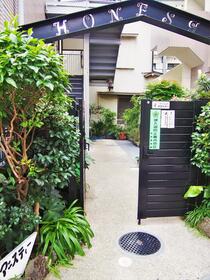 15/16 エントランス