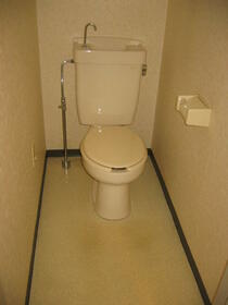 13/16 トイレ