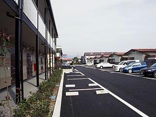 13/13 エントランス