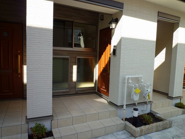 13/20 エントランス