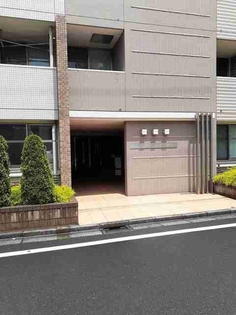 21/24 エントランス