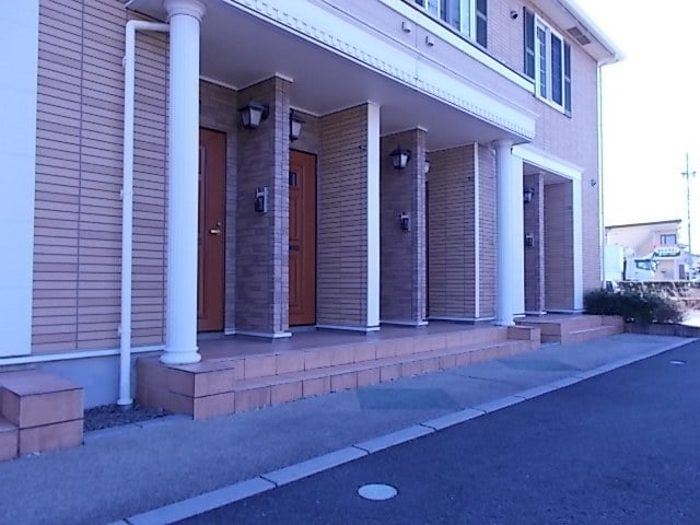 13/20 エントランス