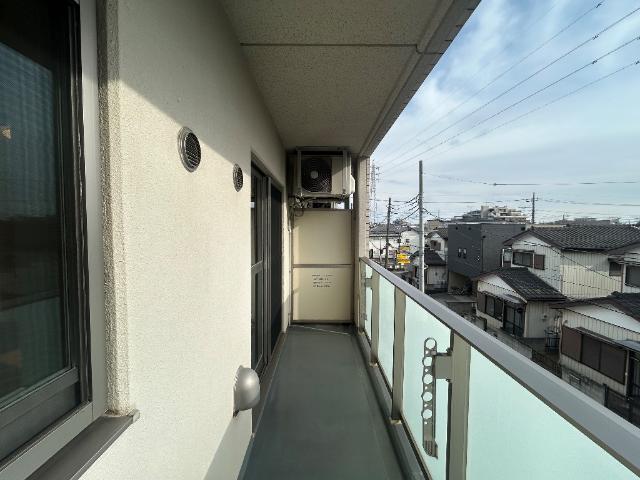 19/27 バルコニー