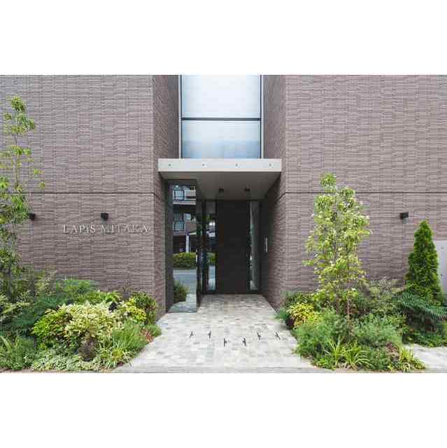 21/24 エントランス