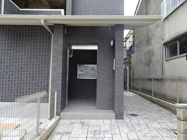 13/20 エントランス