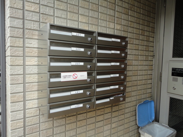 20/28 エントランス