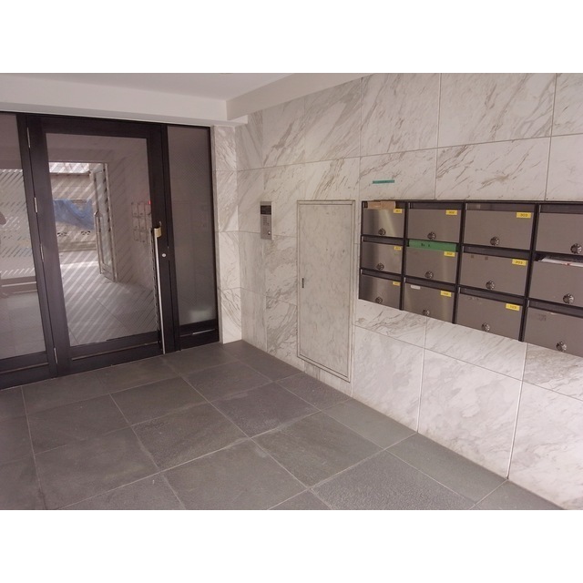 4/4 エントランス