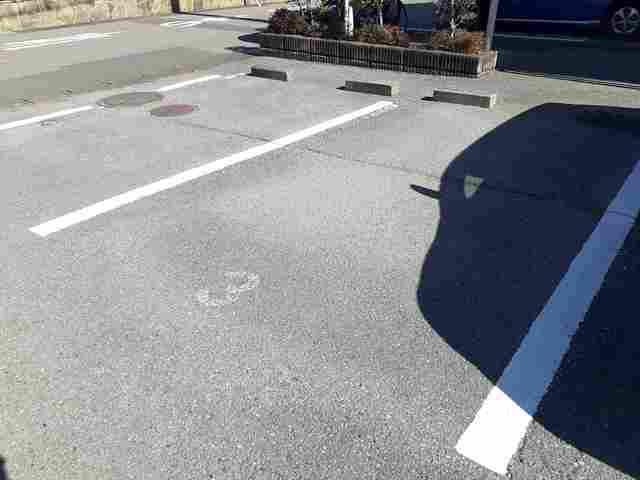2/10 駐車場