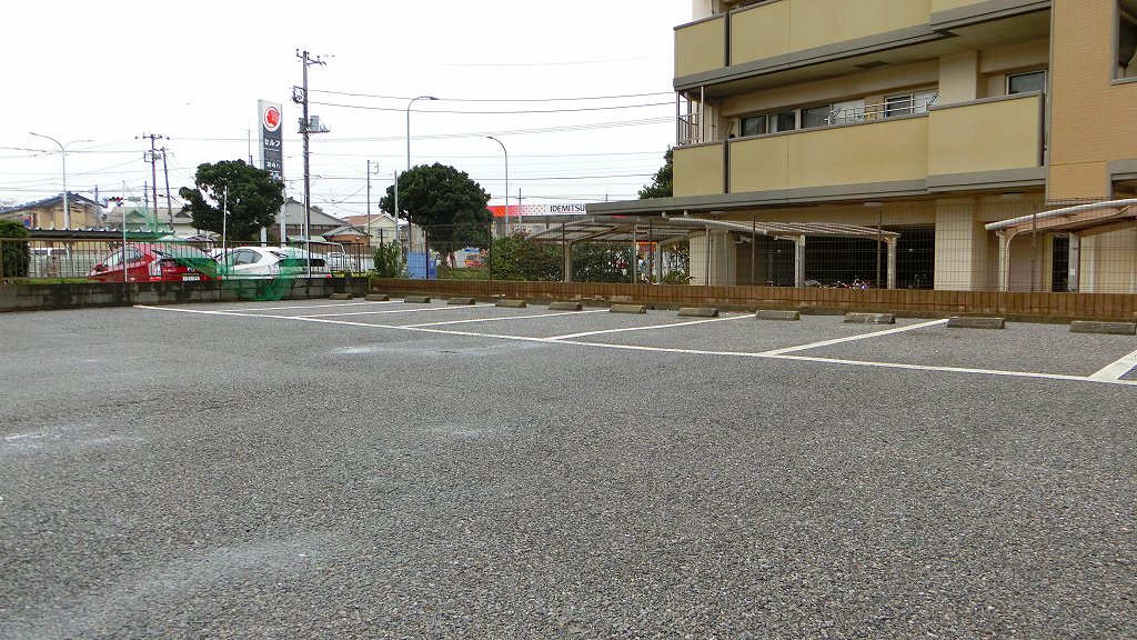 14/20 駐車場
