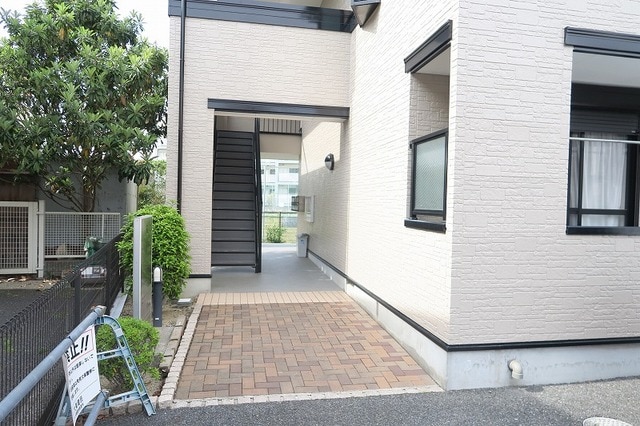 14/20 エントランス