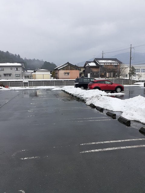 14/20 駐車場