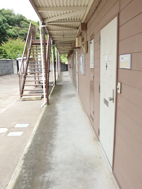 13/19 エントランス
