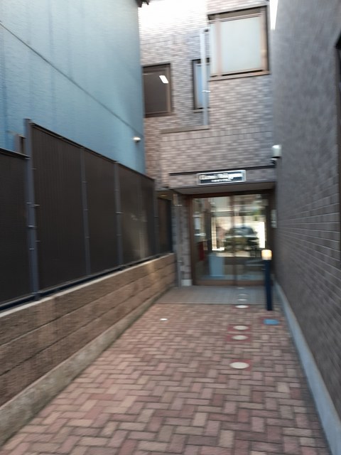 13/22 エントランス