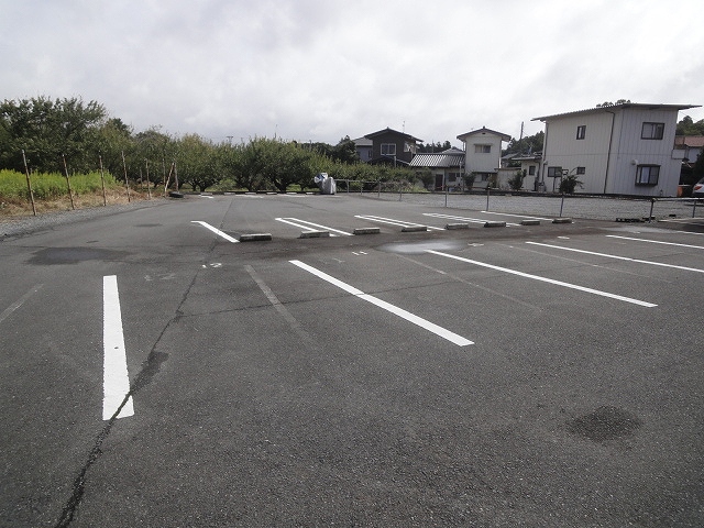 14/20 駐車場
