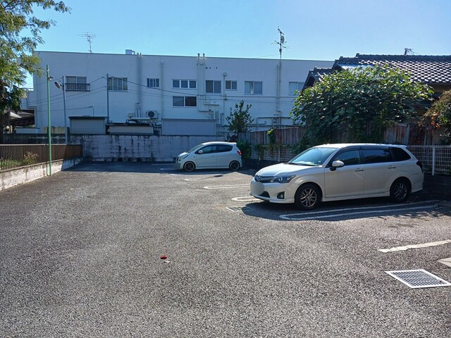 14/20 駐車場