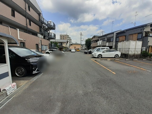 2/8 駐車場